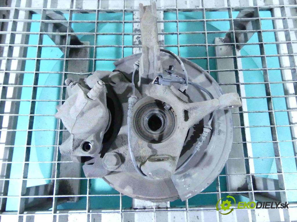 Dacia Duster I 2010-2018 1.6 16v 105 HP manual 77 kW 1598 cm3 5- náboj pravé  (Náboje)