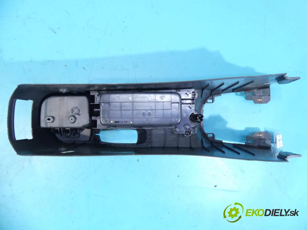 Chevrolet Cruze 1.8 16v 140 HP manual 103 kW 1800 cm3 4- operadlo 96984013 (Lakťové opierky)