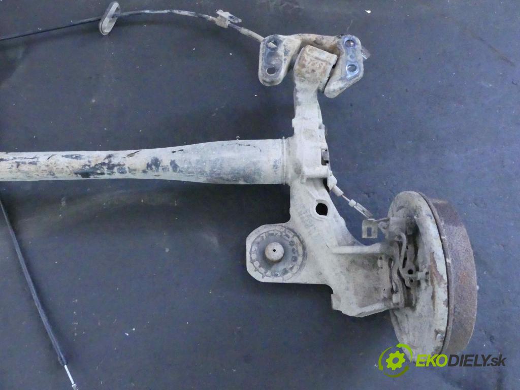 Chevrolet Cruze 1.8 16v 140 hp manual 103 kW 1800 cm3 4- zadní výztuha