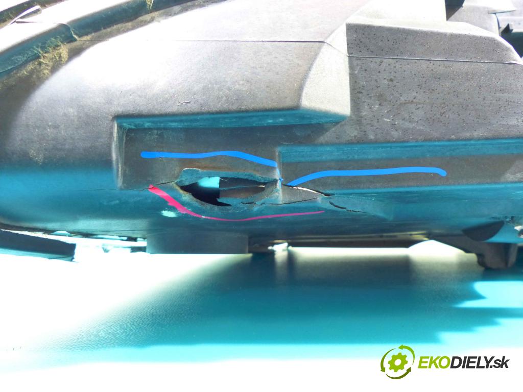 Porsche Cayenne I 2002-2010 4.5 V8 340KM: automatic 250 kW 4511 cm3 5- Reflektor: pravý 7L5941006AR (Pravé)