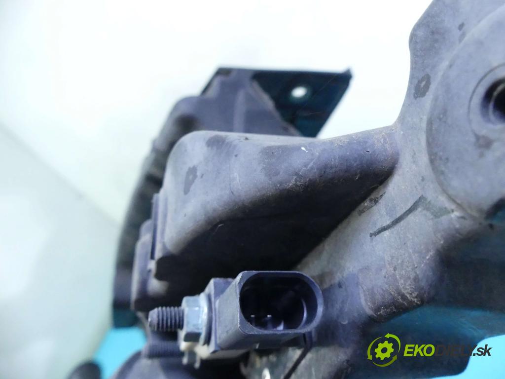 Porsche Cayenne I 2002-2010 4.5 V8 340KM automatic 250 kW 4511 cm3 5- stěna přední 7L0805594 (Výztuhy přední)