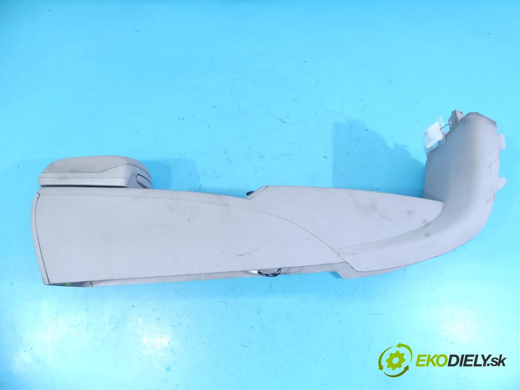 Volvo V50 2.0d 133 HP manual 98 kW 1997 cm3 5- operadlo 8687408 (Lakťové opierky)