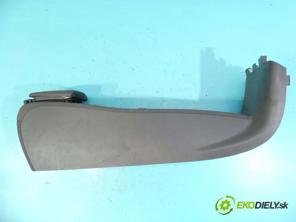 Volvo V50 2.0d 136 HP manual 100 kW 1997 cm3 5- operadlo 30755375 (Lakťové opierky)