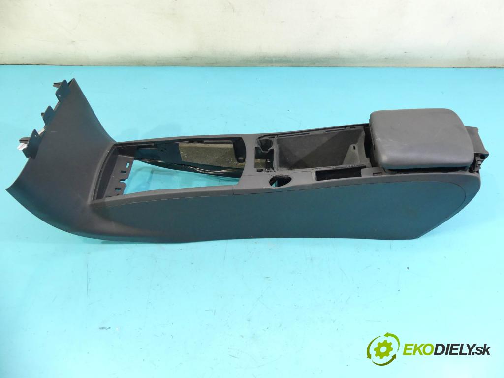 Volvo V50 2.0d 136 HP manual 100 kW 1997 cm3 5- operadlo 30755375 (Lakťové opierky)