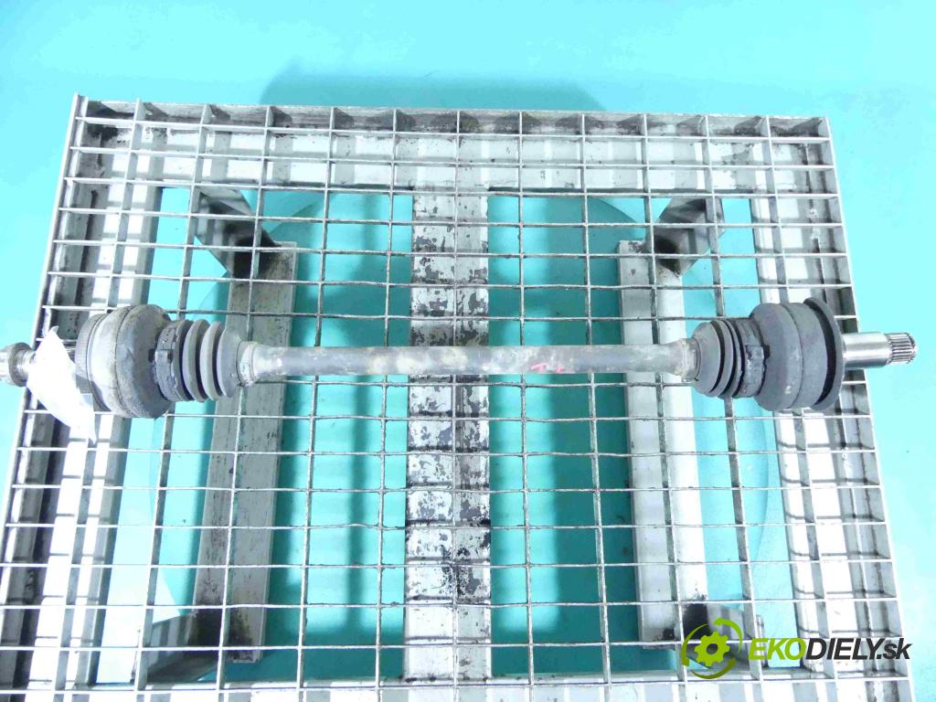 Mercedes C W204 2007-2014 2,2.0 cdi 136 HP manual 100 kW 2148 cm3 4- poloos ľavé  (Poloosy)