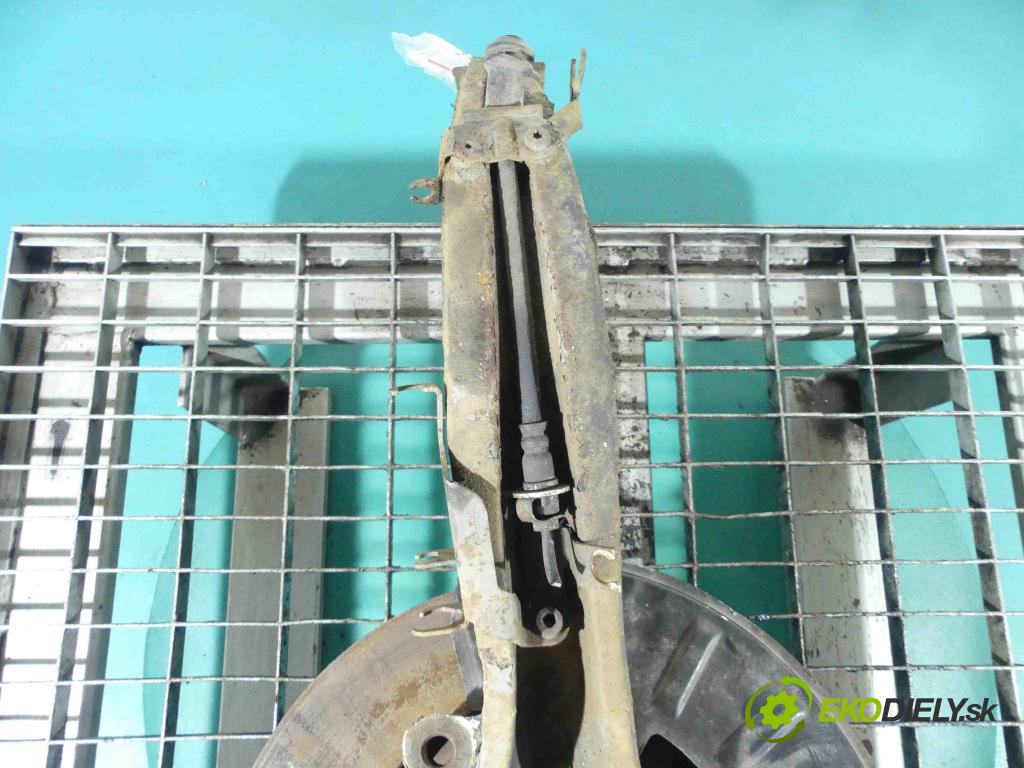 Porsche Cayenne I 2002-2010 4.5 V8 340KM: automatic 250 kW 4511 cm3 5- náboj pravé 7L0407258A (Náboje)