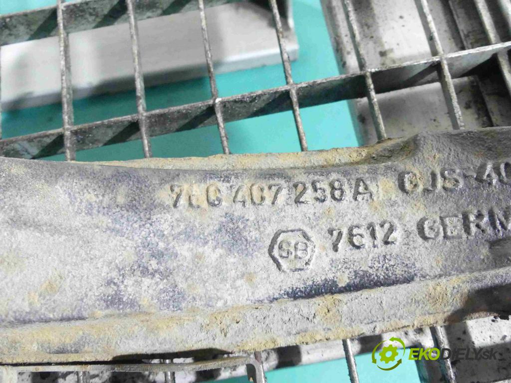 Porsche Cayenne I 2002-2010 4.5 V8 340KM: automatic 250 kW 4511 cm3 5- náboj pravé 7L0407258A (Náboje)