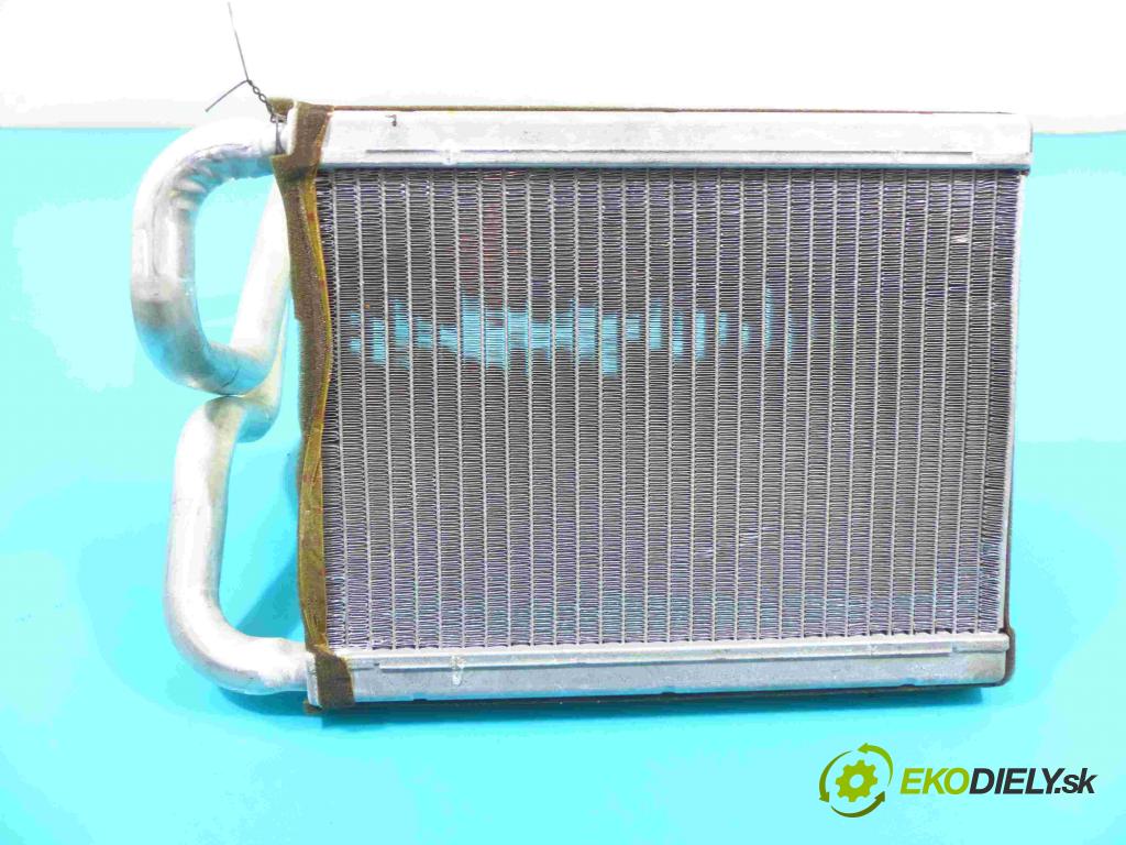 Hyundai I40 1.7 crdi 136 HP manual 100 kW 1685 cm3 5- radiator  (Radiátory kúrenia)