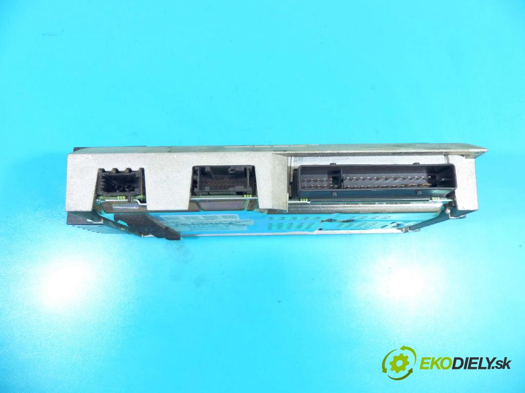 Audi A8 D3 2002-2009 4.2 B V8 334HP automatic 246 kW 4200 cm3 4- Zesilovač: 4E0035223E (Zosilňovače)