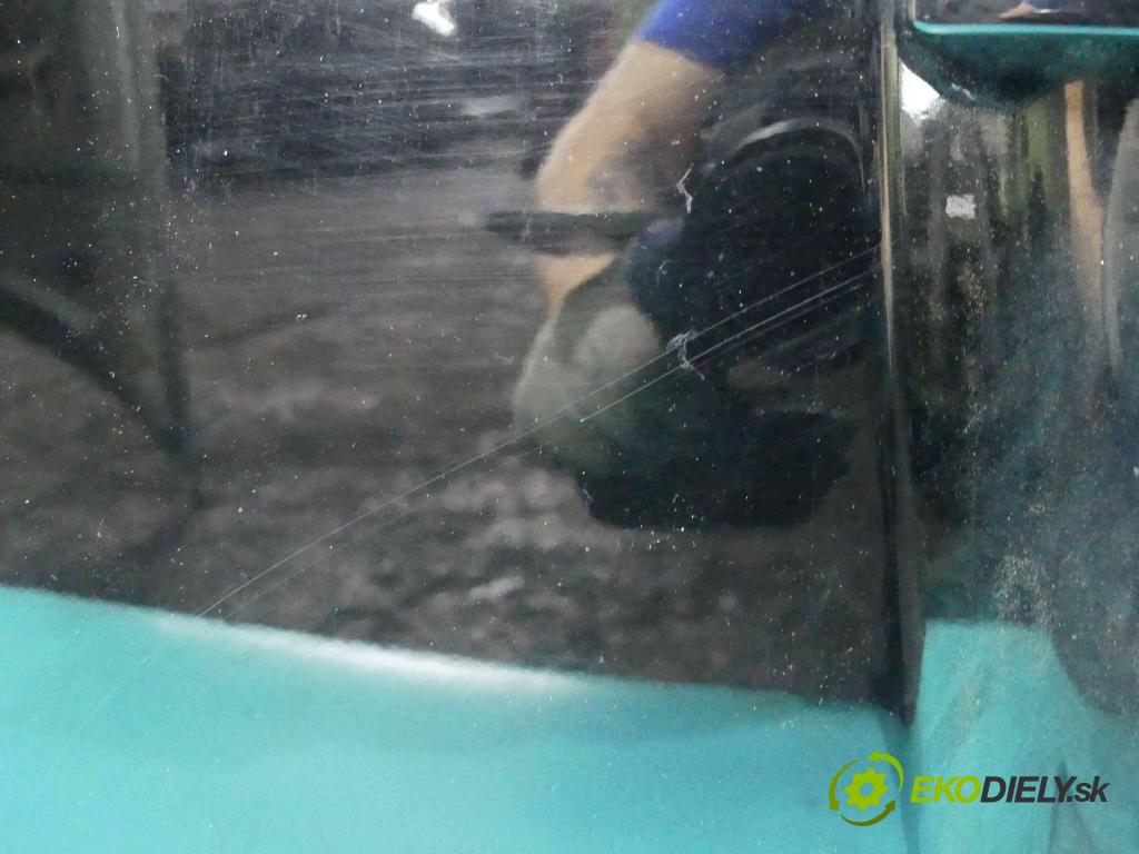 Opel Astra II 1998-2009 2.2 16v 147 hp manual 108 kW 2198 cm3 2- zadní kufrové dveře  (Zadní kapoty)