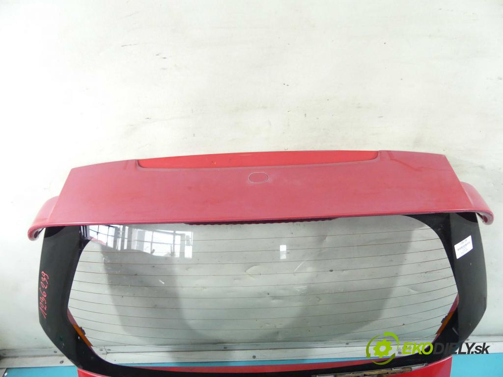 Hyundai Atos 1.0 54 hp manual 40 kW 999 cm3 5- zadní kufrové dveře  (Zadní kapoty)