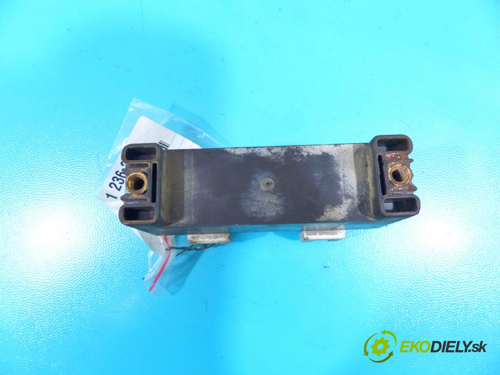 Vw Sharan I 1995-2010 1.8 T 150 HP manual 110 kW 1781 cm3 5- Relé:  (Relé)