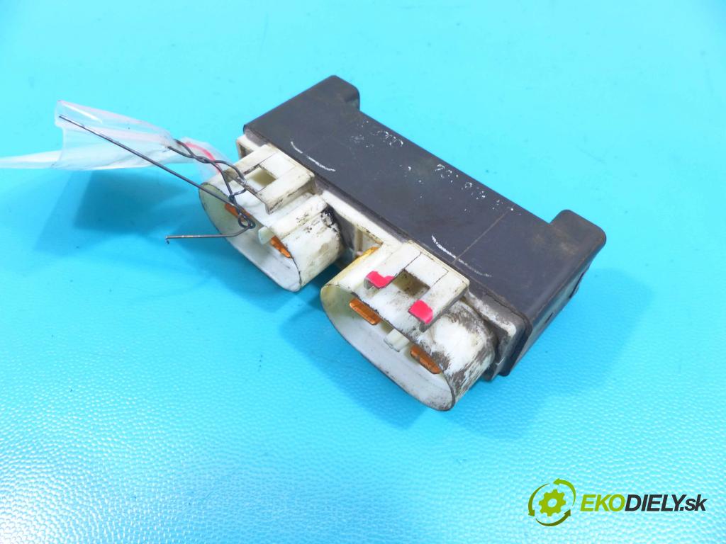 Vw Sharan I 1995-2010 1.8 T 150 HP manual 110 kW 1781 cm3 5- Relé:  (Relé)