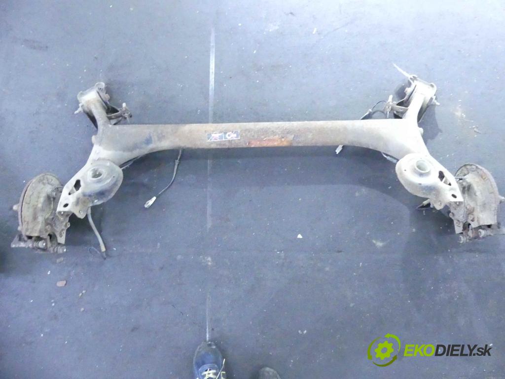 Citroen C4 I 2004-2011 1.6 hdi 109 hp manual 80 kW 1560 cm3 5- zadní výztuha 