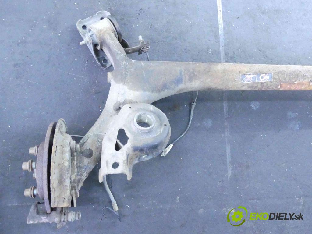 Citroen C4 I 2004-2011 1.6 hdi 109 hp manual 80 kW 1560 cm3 5- zadní výztuha