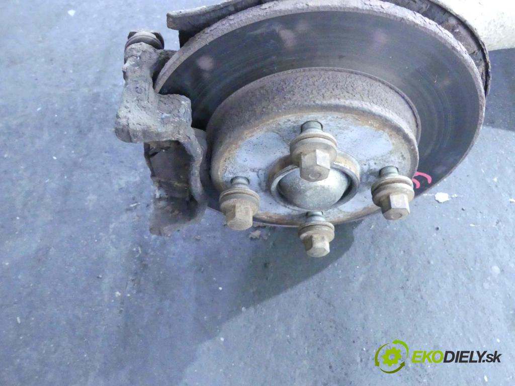 Citroen C4 I 2004-2011 1.6 hdi 109 hp manual 80 kW 1560 cm3 5- zadní výztuha