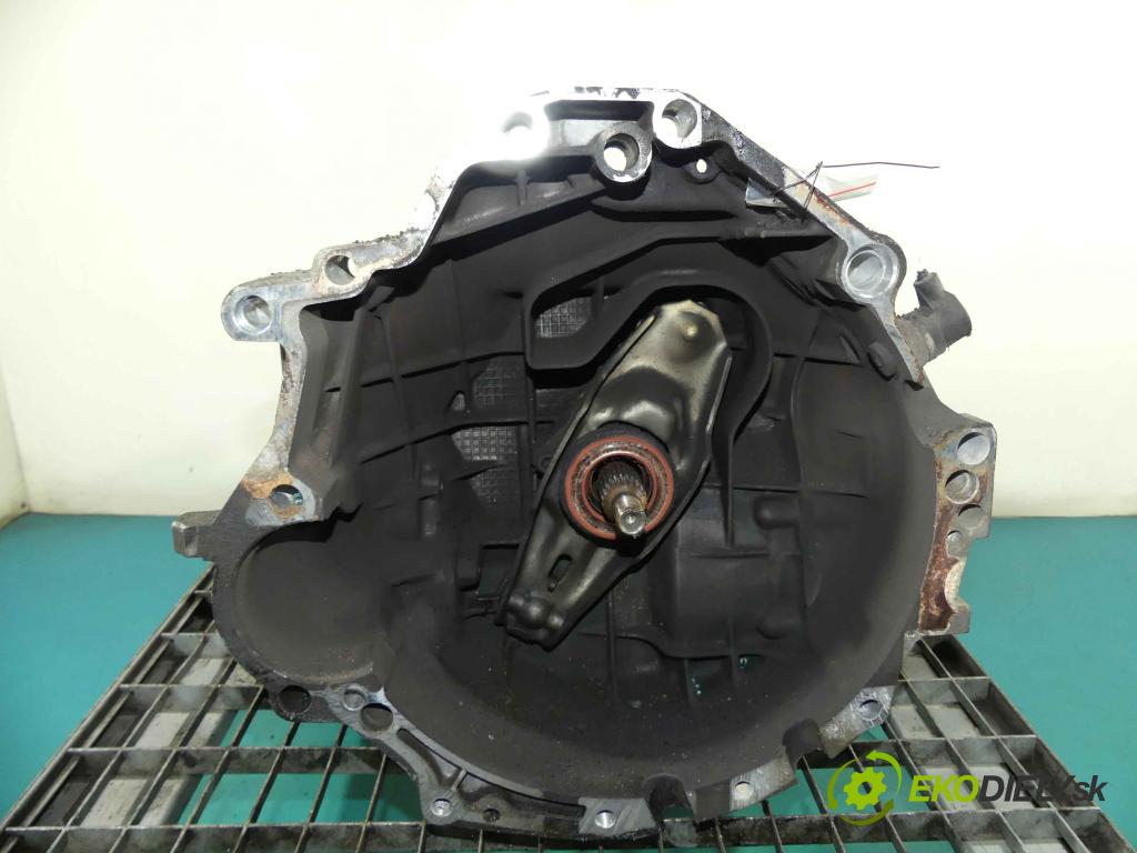 Audi A6 C5 1997-2004 2.4 V6 165 HP manual 121 kW 2393 cm3 4- prevodovka stupeň,rýchlosť manual EAA