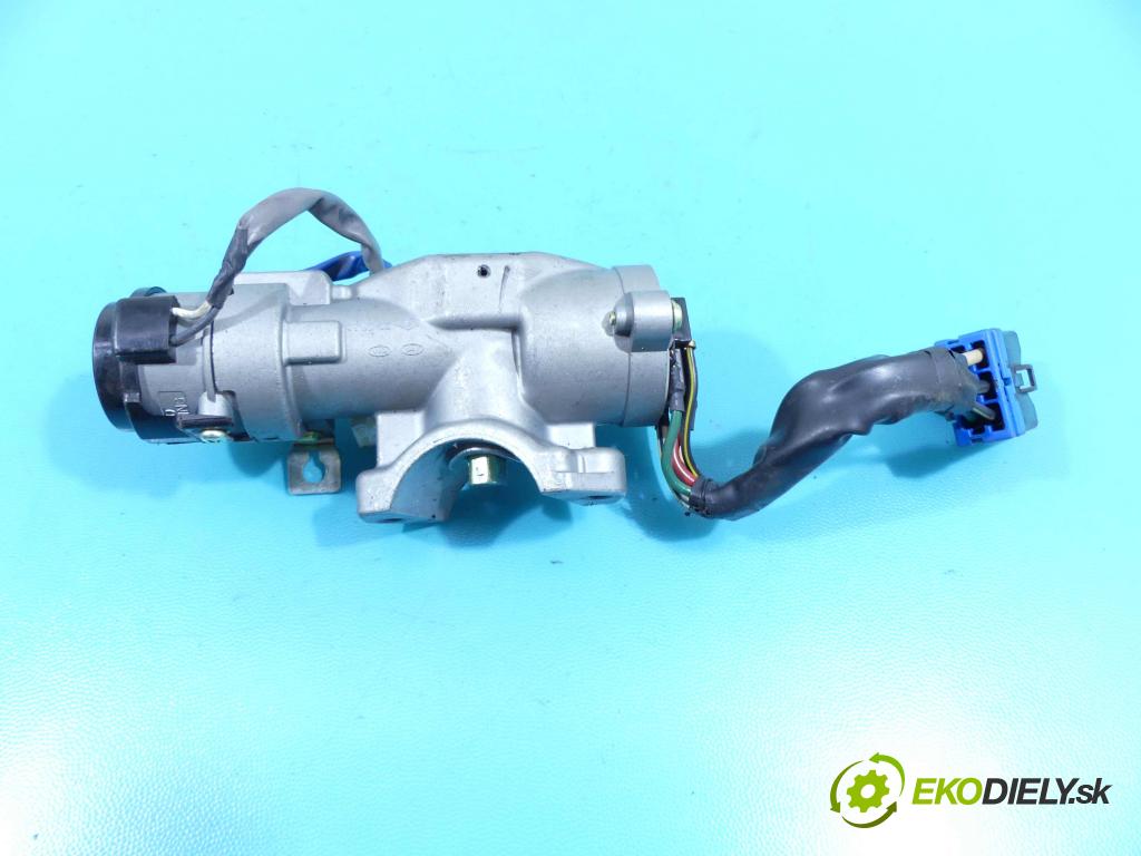 Kia Ceed I 2006-2012 1.4 16v 109 HP manual 80 kW 1396 cm3 5- Jednotka riadiaca 0261S05836