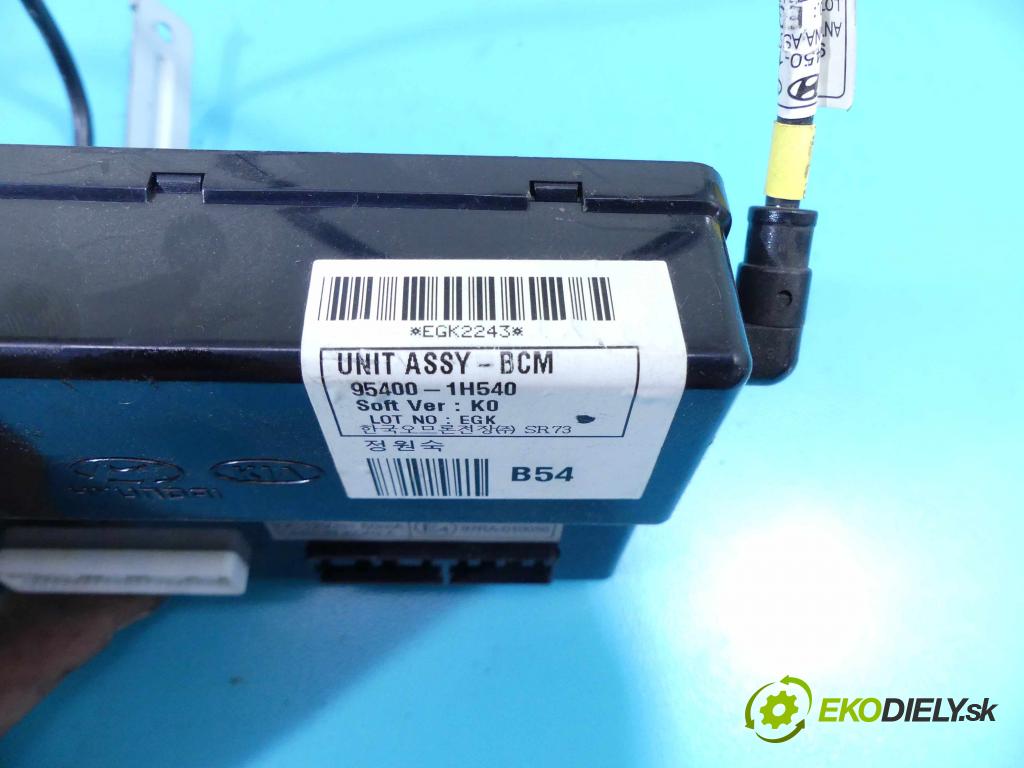Kia Ceed I 2006-2012 1.4 16v 109 HP manual 80 kW 1396 cm3 5- Jednotka riadiaca 0261S05836
