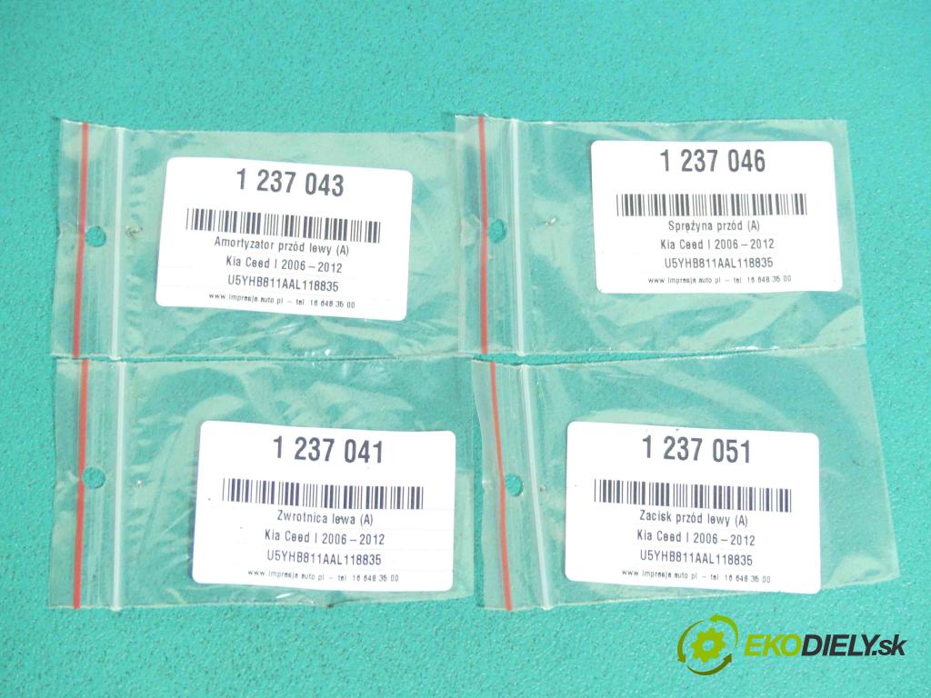 Kia Ceed I 2006-2012 1.4 16v 109 HP manual 80 kW 1396 cm3 5- náboj ľavé  (Náboje)