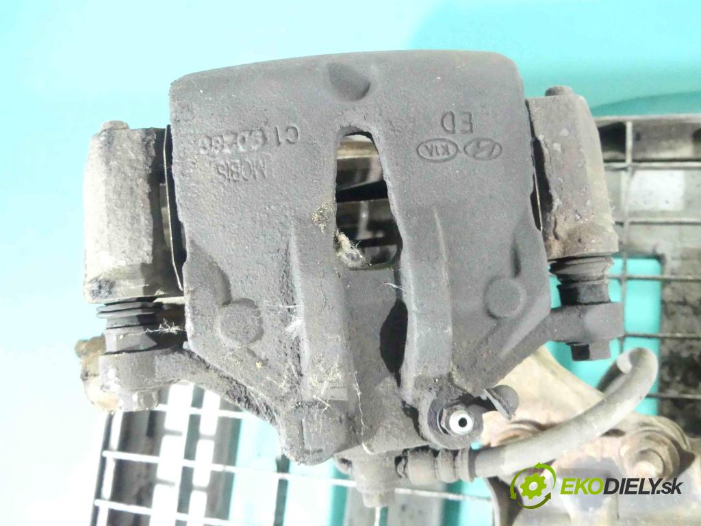 Kia Ceed I 2006-2012 1.4 16v 109 HP manual 80 kW 1396 cm3 5- brzdič predné ľavý  (Ostatné)