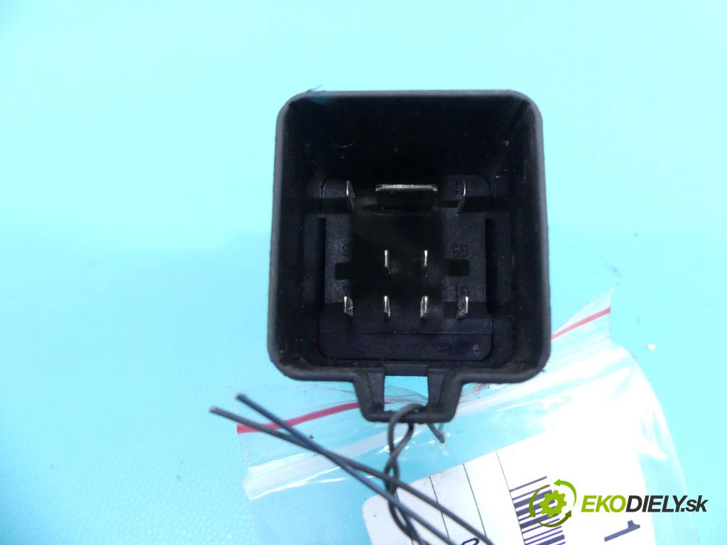 Chrysler Sebring III 2006-2010 2.0 CRD 140 HP manual 103 kW 1968 cm3 4- Relé: 0281003040 (Relé)