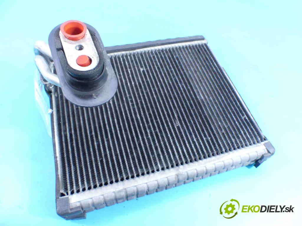 Chrysler Sebring III 2006-2010 2.0 CRD 140 HP manual 103 kW 1968 cm3 4- radiator  (Radiátory kúrenia)