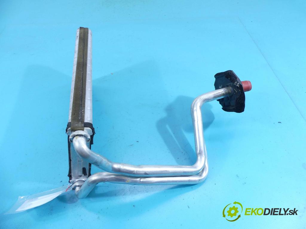 Chrysler Sebring III 2006-2010 2.0 CRD 140 HP manual 103 kW 1968 cm3 4- radiator  (Radiátory kúrenia)