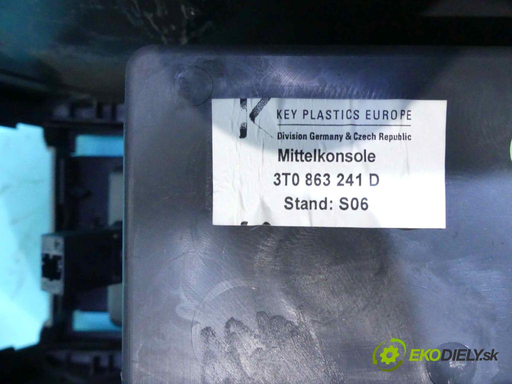 Skoda Superb II 2008-2015 2.0 tdi 170 HP automatic 125 kW 1968 cm3 4- operadlo 3T0863241D (Lakťové opierky)
