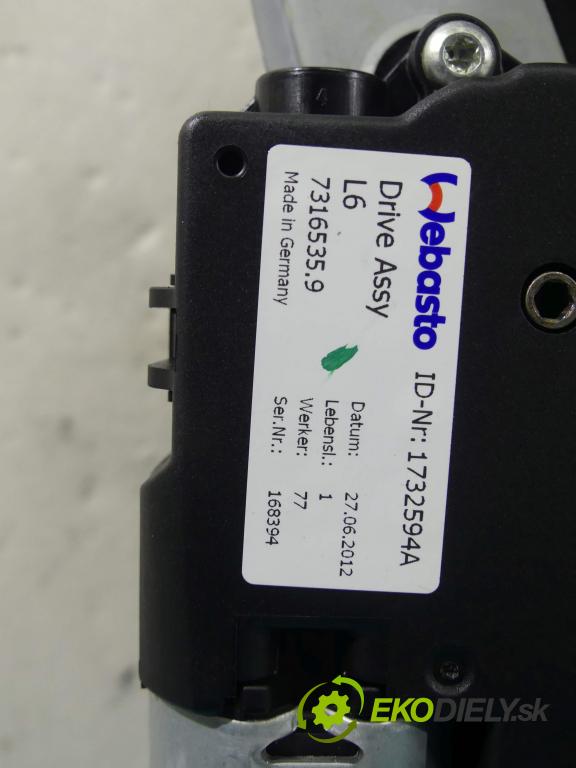 Bmw 5 F10 2010-2017 3.0d 258 hp automatic 190 kW 2993 cm3 4- Střešní okno: 7231858 (Okna karoserie)