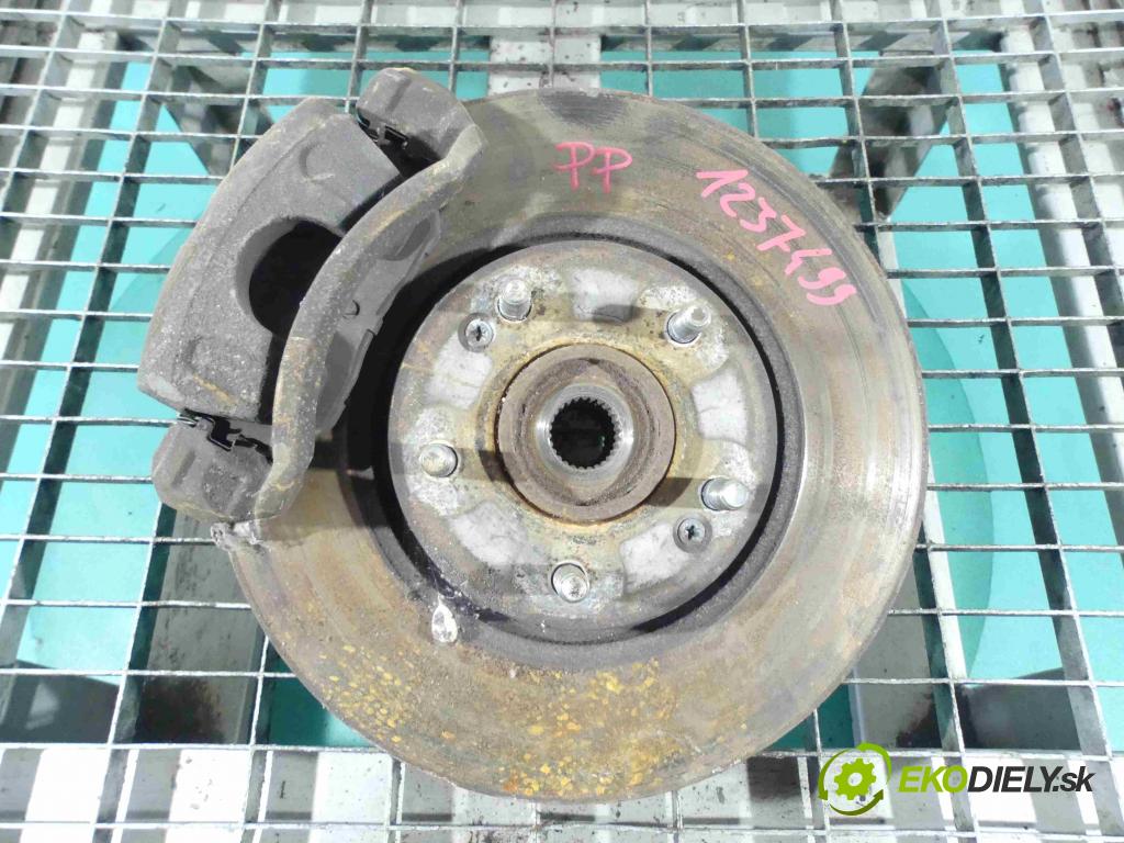 Hyundai I40 1.7 crdi 136 HP manual 100 kW 1685 cm3 5- náboj pravé  (Náboje)