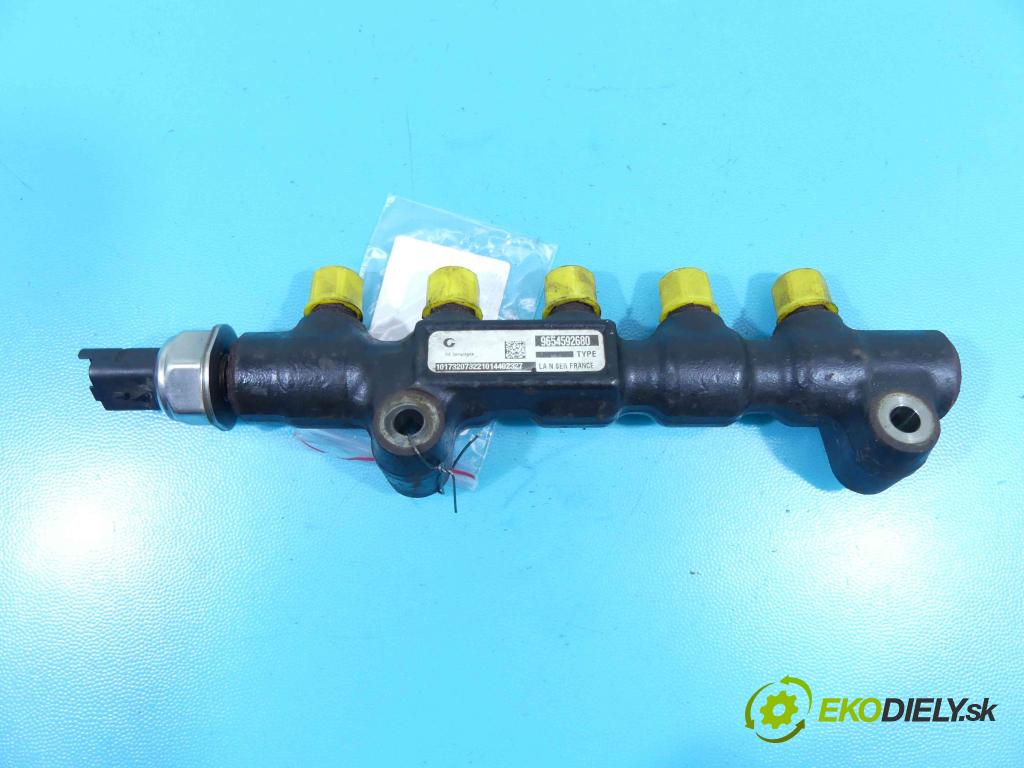 Ford Fiesta Mk7 2008-2017 1.4 tdci 68 HP manual 50 kW 1399 cm3 5- lišta vstrekovacia 9654592680 (Vstrekovacie lišty)