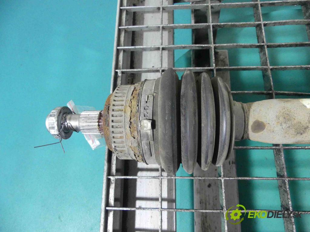 Mercedes A W168 1997-2004 1.6 102 HP manual 75 kW 1598 cm3 5- poloos pravé  (Poloosy)