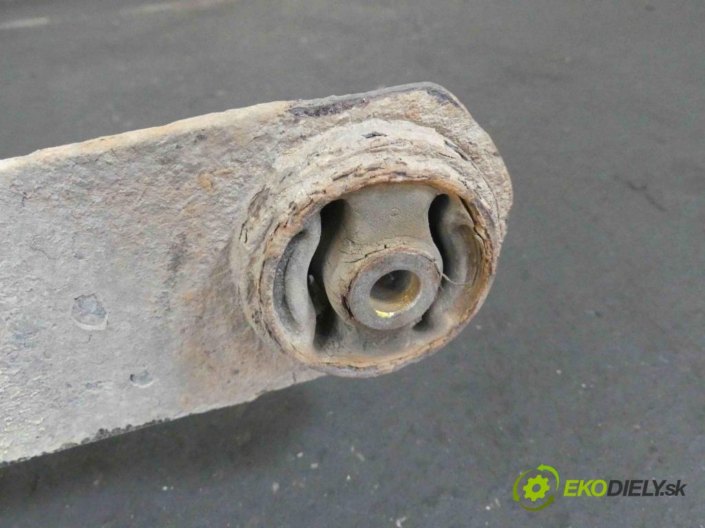 Hyundai Atos 1.0b 54 hp manual 40 kW 999 cm3 5- zadní výztuha