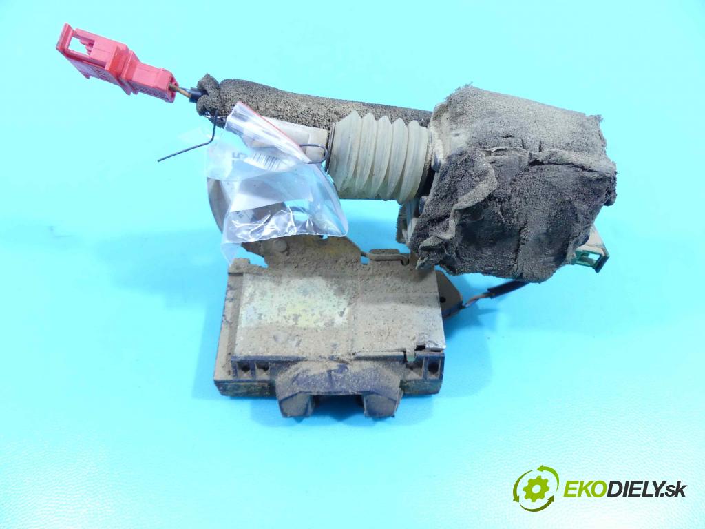 Vw Sharan I 1995-2010 1.9 tdi 90 hp manual 66 kW 1896 cm3 5- zámek kufrových dveří zadní