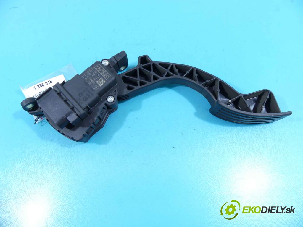 Ford Focus Mk2 2004-2011 1.6 tdci 90 HP manual 66 kW 1560 cm3 5- pedále 4M51-9F836-AK (Pedále)