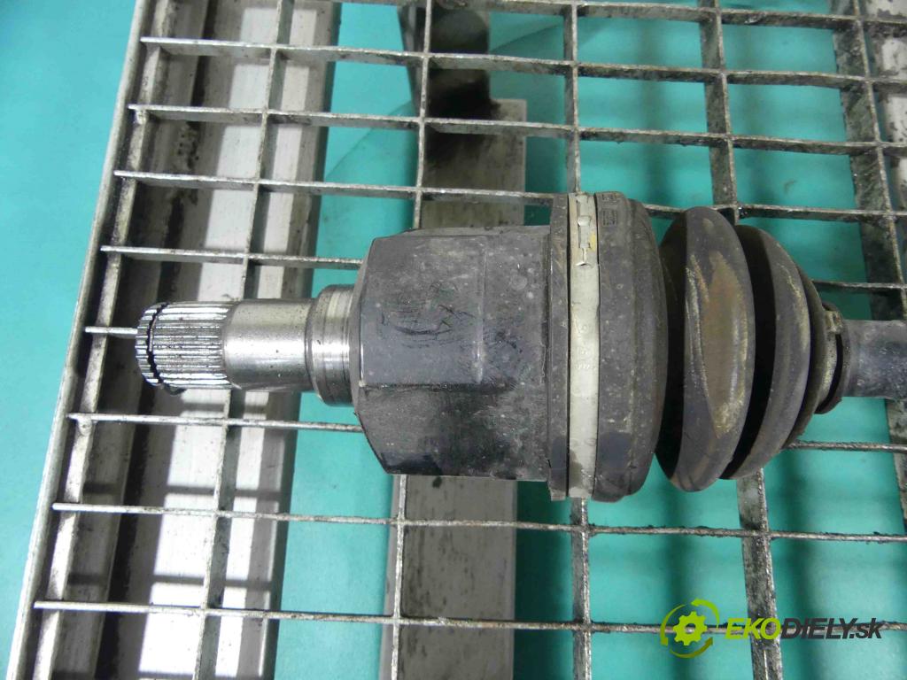 Hyundai I40 1.7 crdi 136 HP manual 100 kW 1685 cm3 5- poloos ľavé 49500-3Z400 (Poloosy)