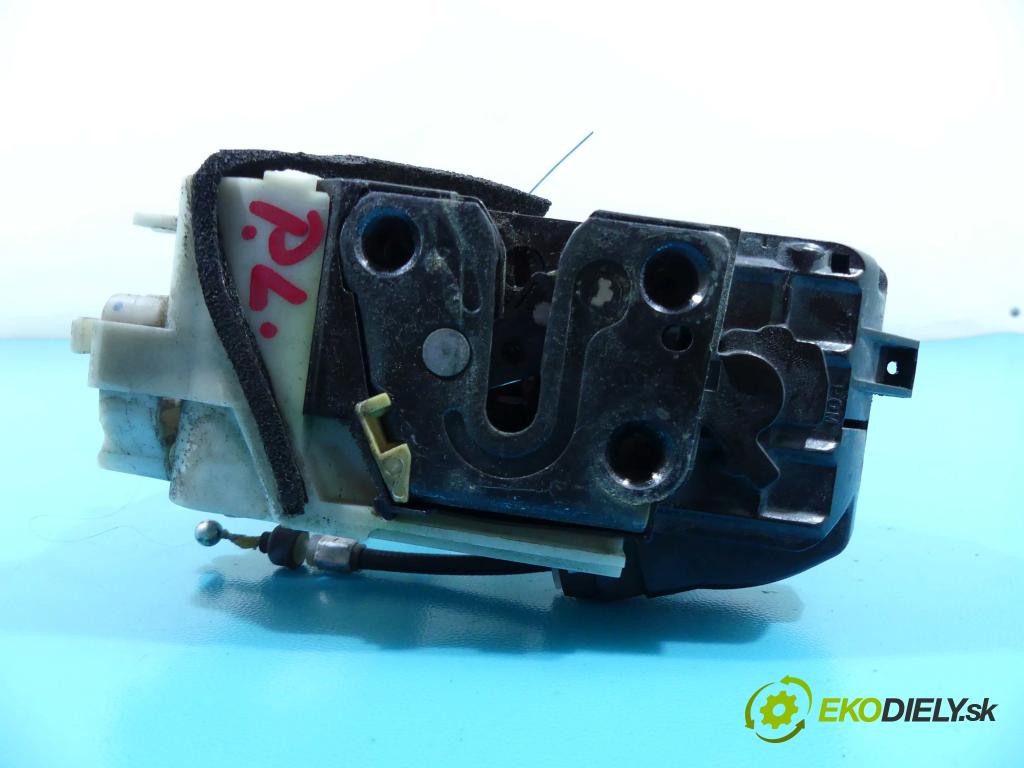 Hyundai I30 I 2007-2012 1.6 crdi 90 hp manual 66 kW 1582 cm3 5- zámek přední levý 81310-2L020