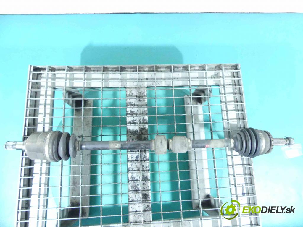 Hyundai I30 I 2007-2012 1.6 crdi 90 HP manual 66 kW 1582 cm3 5- poloos pravé  (Poloosy)