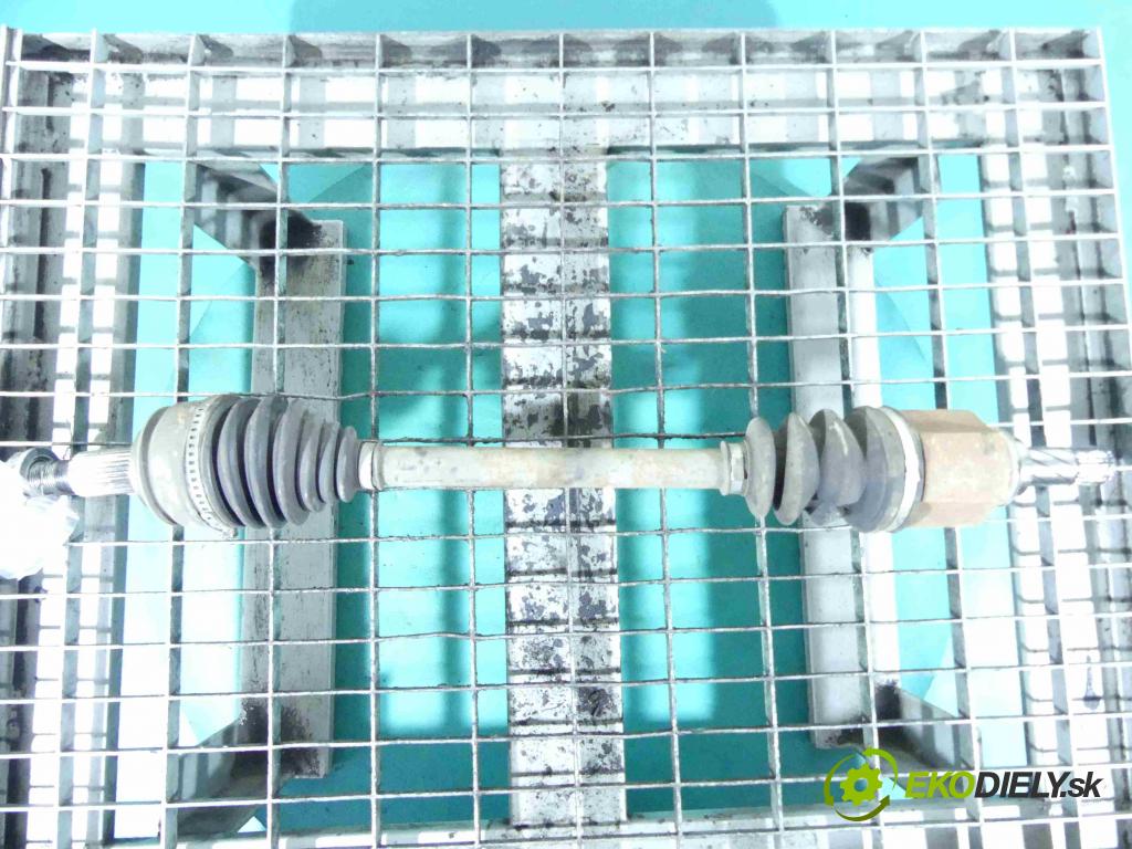 Renault Kangoo II 2008- 1.5 dci 86 HP manual 63 kW 1461 cm3 5- poloos ľavé  (Poloosy)