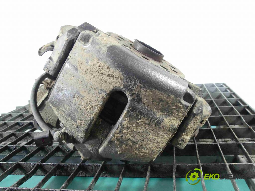 Audi A3 8P 2003-2012 2.0 tdi 140 HP manual 103 kW 1968 cm3 3- brzdič predné ľavý  (Ostatné)