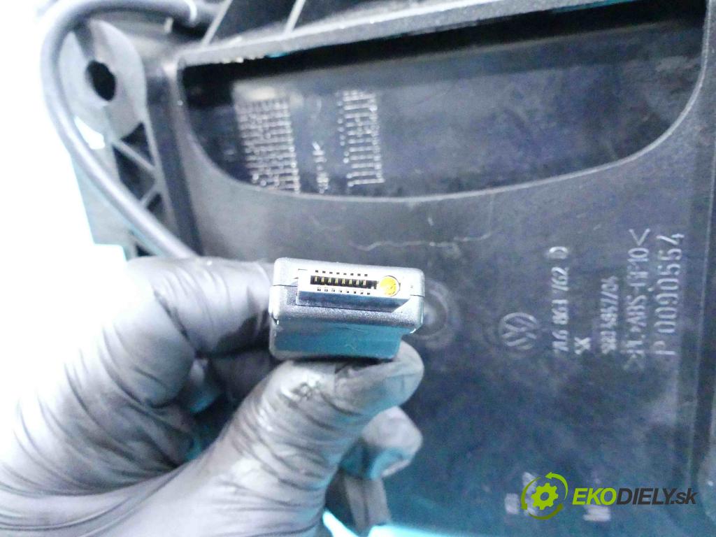 Vw Touareg I 2002-2010 5.0 TDI 313 HP automatic 230 kW 4921 cm3 5- operadlo 7L6863762D (Lakťové opierky)