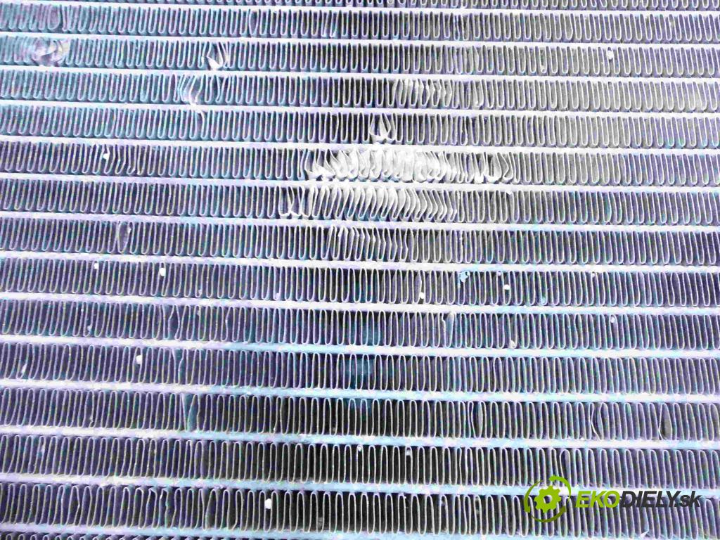 Seat Ibiza III 6L 2002-2008 1.2 12v 64 HP manual 47 kW 1198 cm3 3- chladič klimatizácie  (Chladiče klimatizácie)