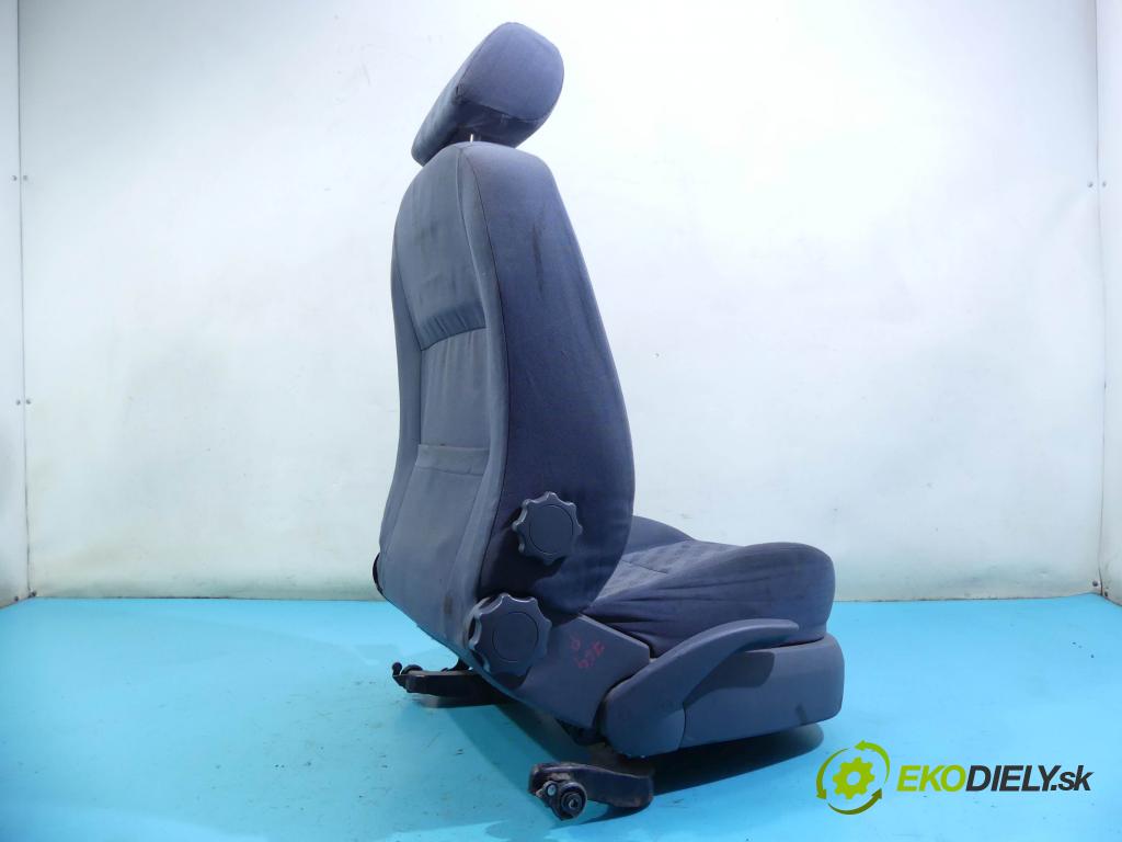 Skoda Octavia I 1996-2010 1.9 tdi 90 HP manual 66 kW 1896 cm3 5- Sedačka pravý  (Sedačky, sedadlá)