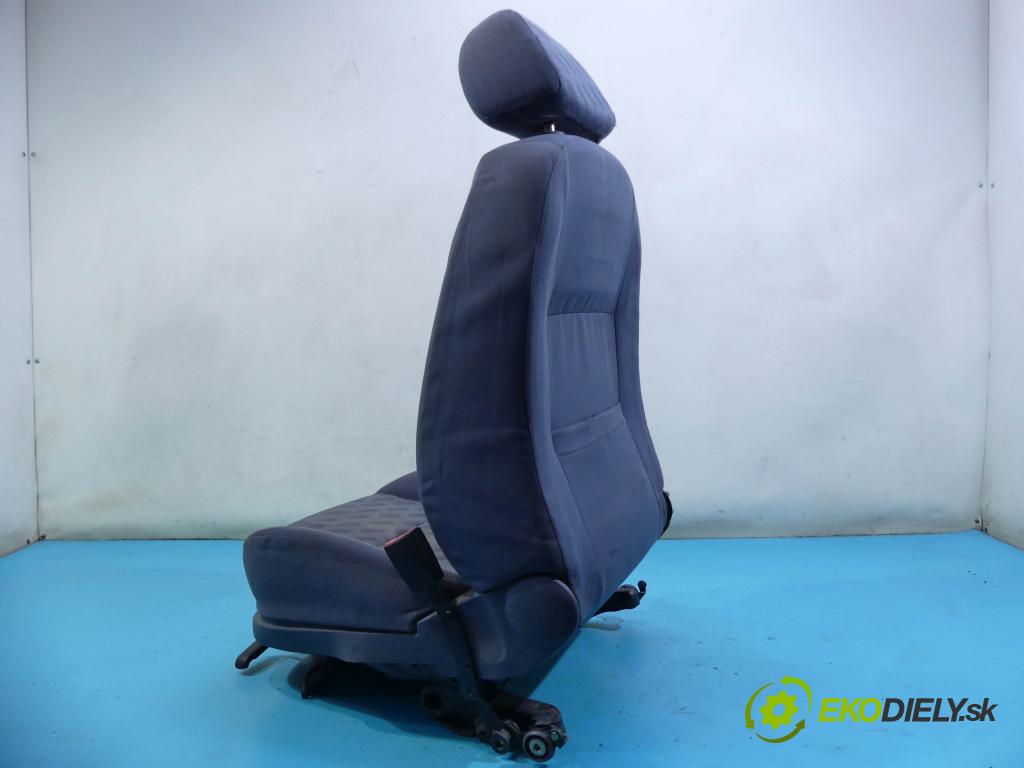 Skoda Octavia I 1996-2010 1.9 tdi 90 HP manual 66 kW 1896 cm3 5- Sedačka pravý  (Sedačky, sedadlá)