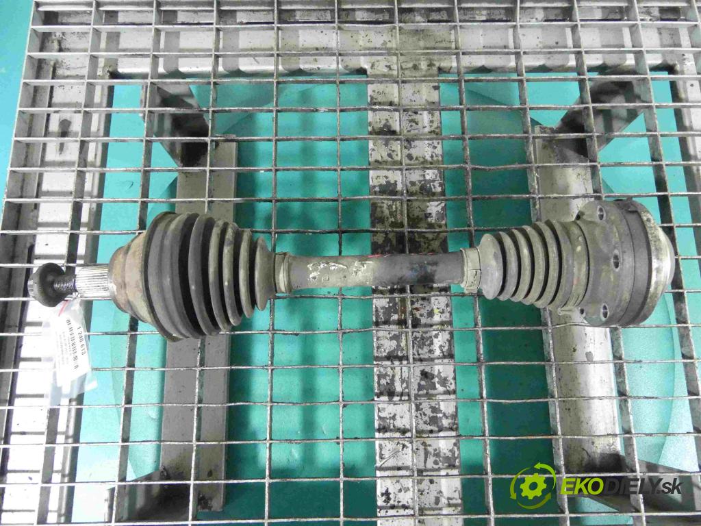 Audi A3 8P 2003-2012 2.0 tdi 140 HP manual 103 kW 1968 cm3 3- poloos ľavé  (Poloosy)