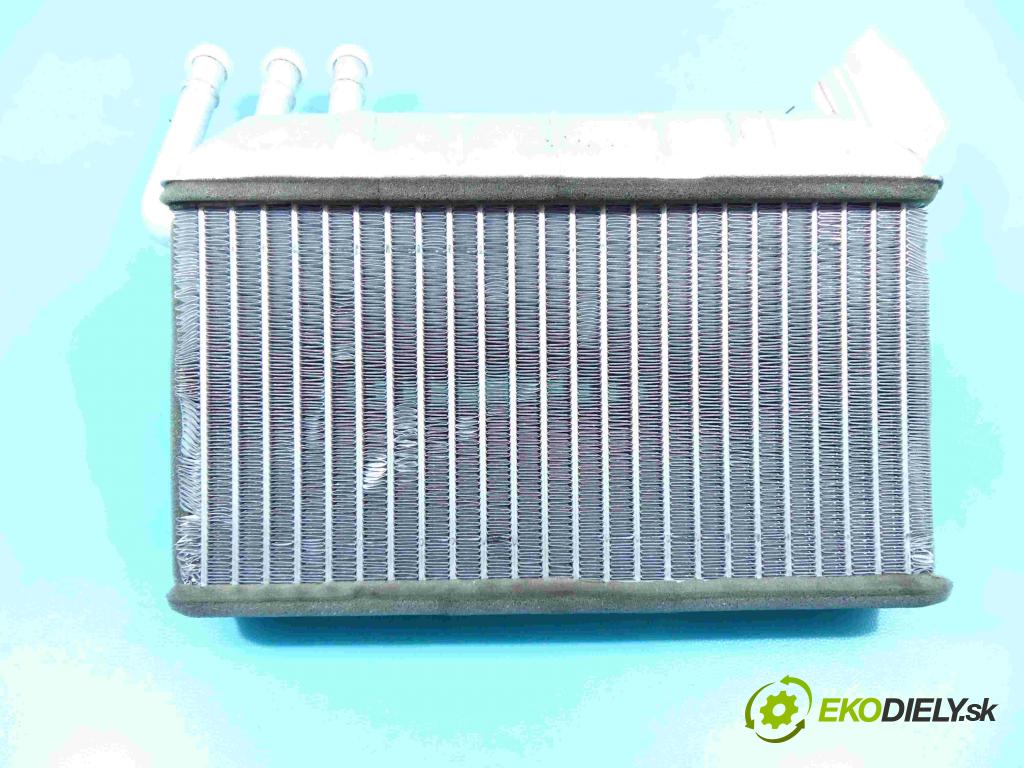 Bmw X5 E70 2006-2013 3.0d 245KM automatic 180 kW 2993 cm3 5- radiátor  (Radiátory topení)