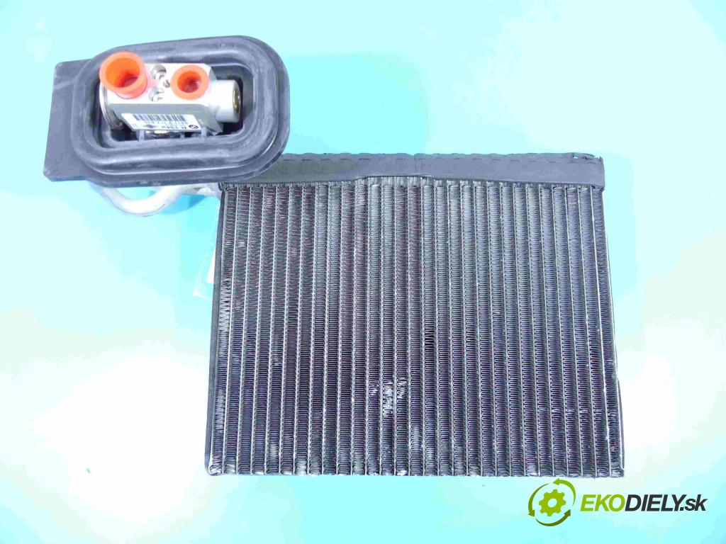 Bmw X5 E70 2006-2013 3.0d 245KM automatic 180 kW 2993 cm3 5- radiator 670692X (Radiátory kúrenia)