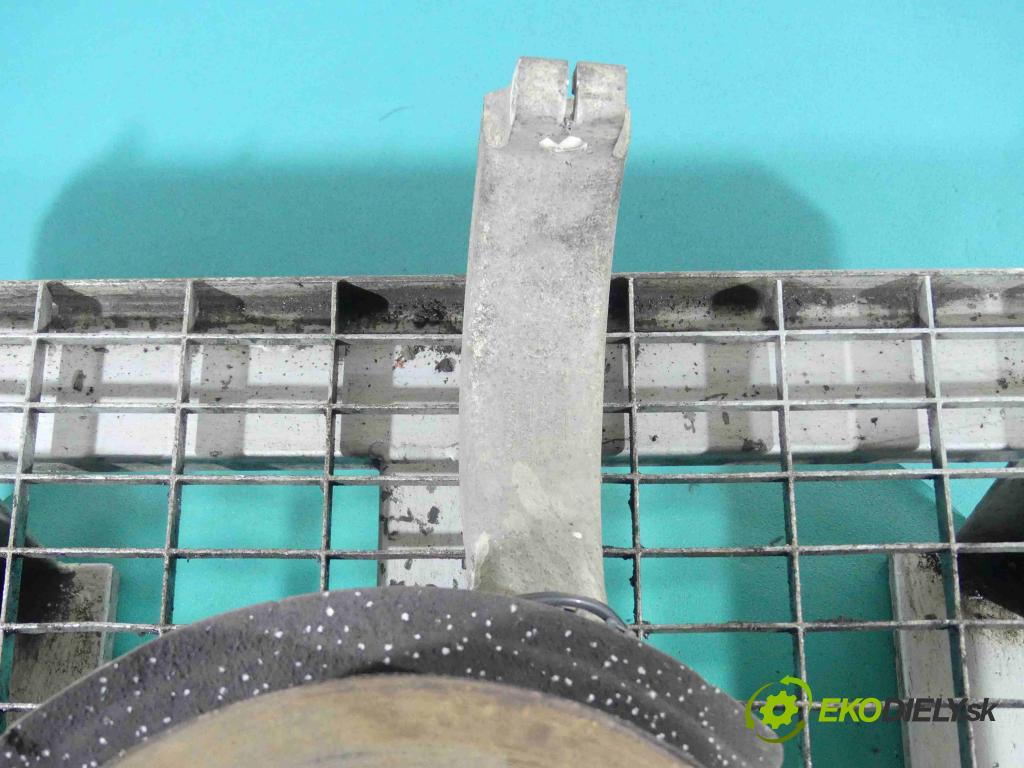 Bmw X5 E70 2006-2013 3.0d 245KM automatic 180 kW 2993 cm3 5- náboj ľavé  (Náboje)