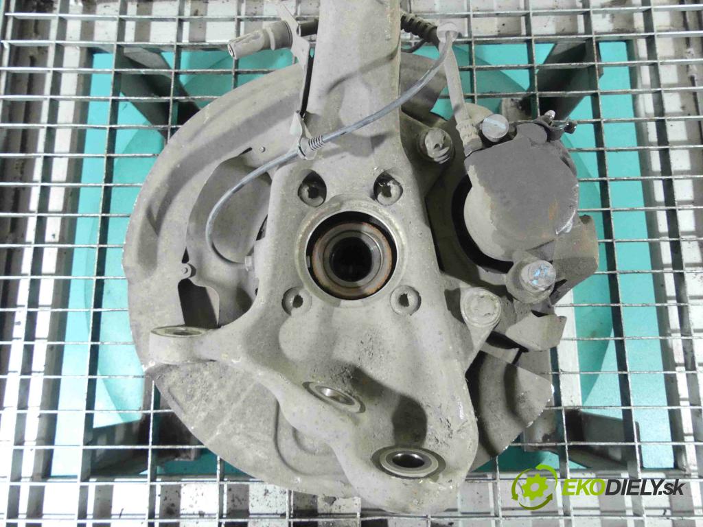 Bmw X5 E70 2006-2013 3.0d 245KM automatic 180 kW 2993 cm3 5- náboj pravé  (Náboje)